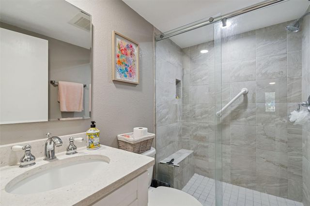 36750 US HIGHWAY 19 N 16210, Palm Harbor, FL 34684