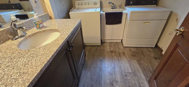 621 Ashwood Drive, Flushing, MI 48433