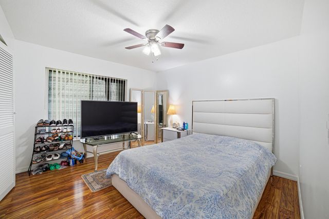 6335 Tall Cypress Circle, Greenacres, FL 33463