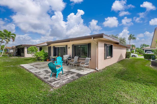 6335 Tall Cypress Circle, Greenacres, FL 33463