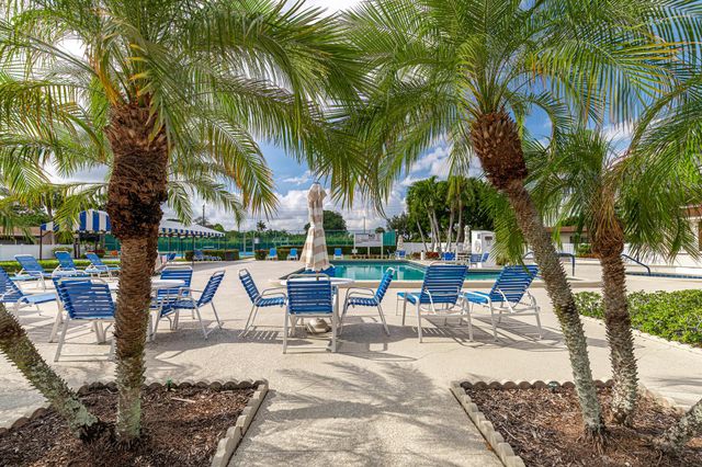 6335 Tall Cypress Circle, Greenacres, FL 33463