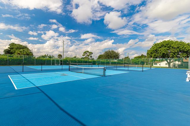 6335 Tall Cypress Circle, Greenacres, FL 33463