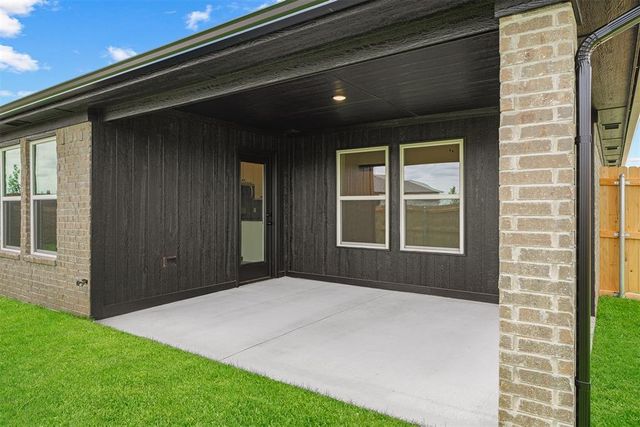 1400 SW 158th Terrace, Moore, OK 73170