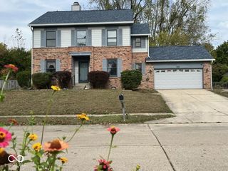 6816 Oak Lake Drive, Indianapolis, IN 46214