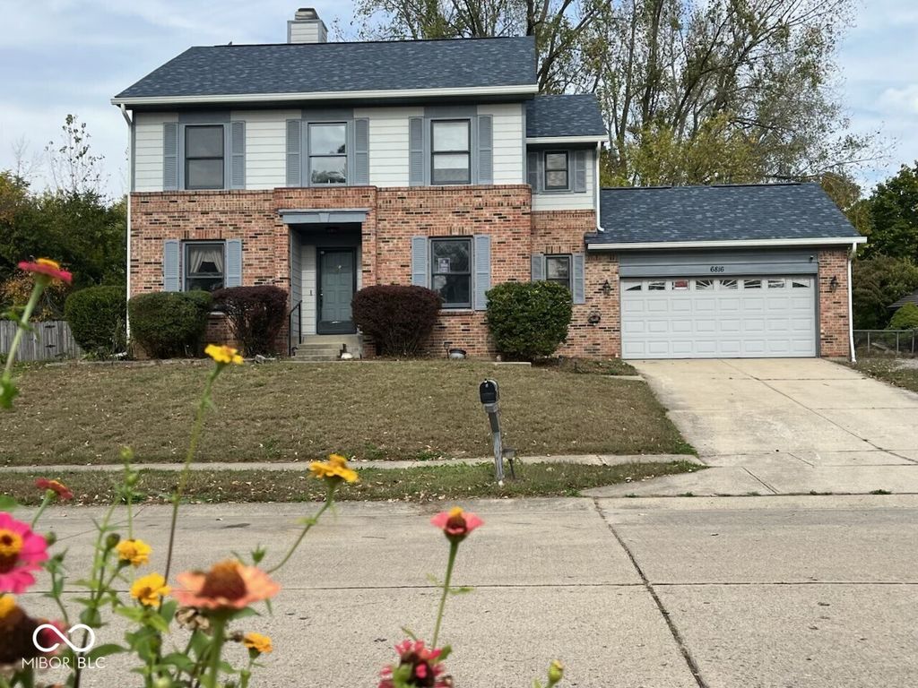 6816 Oak Lake Drive, Indianapolis, IN 46214