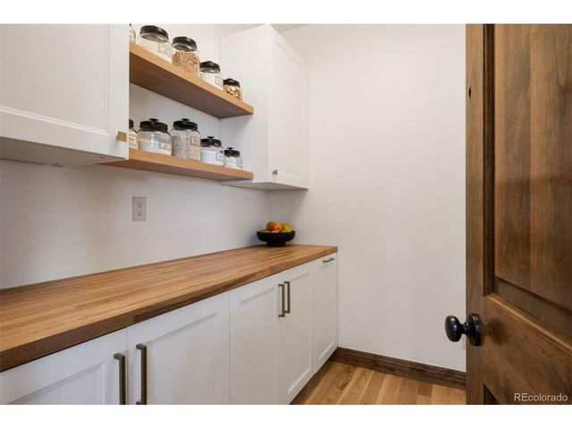 5845 Amber Ridge Dr, Castle Pines, CO 80108