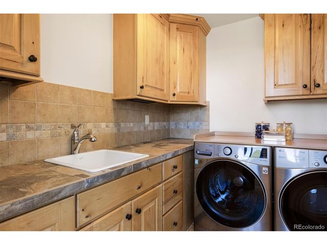 5845 Amber Ridge Dr, Castle Pines, CO 80108