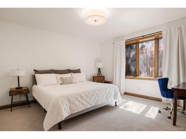 5845 Amber Ridge Dr, Castle Pines, CO 80108