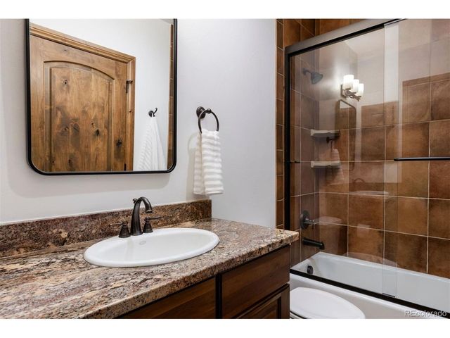 5845 Amber Ridge Dr, Castle Pines, CO 80108