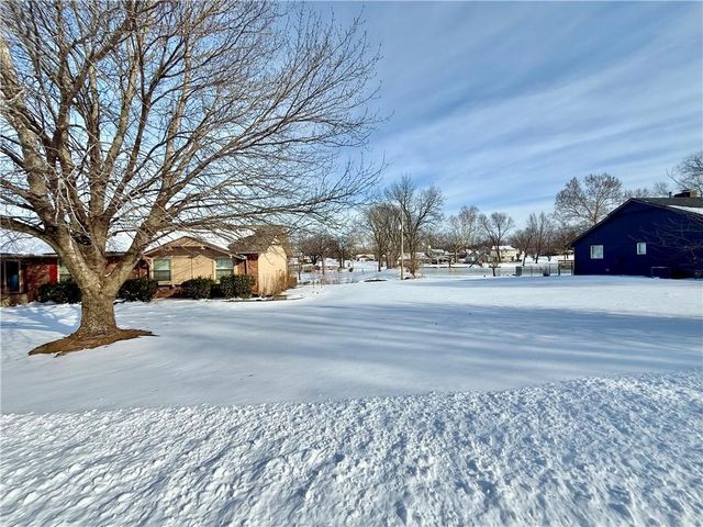 3040 Regency Drive, Independence, KS 67301