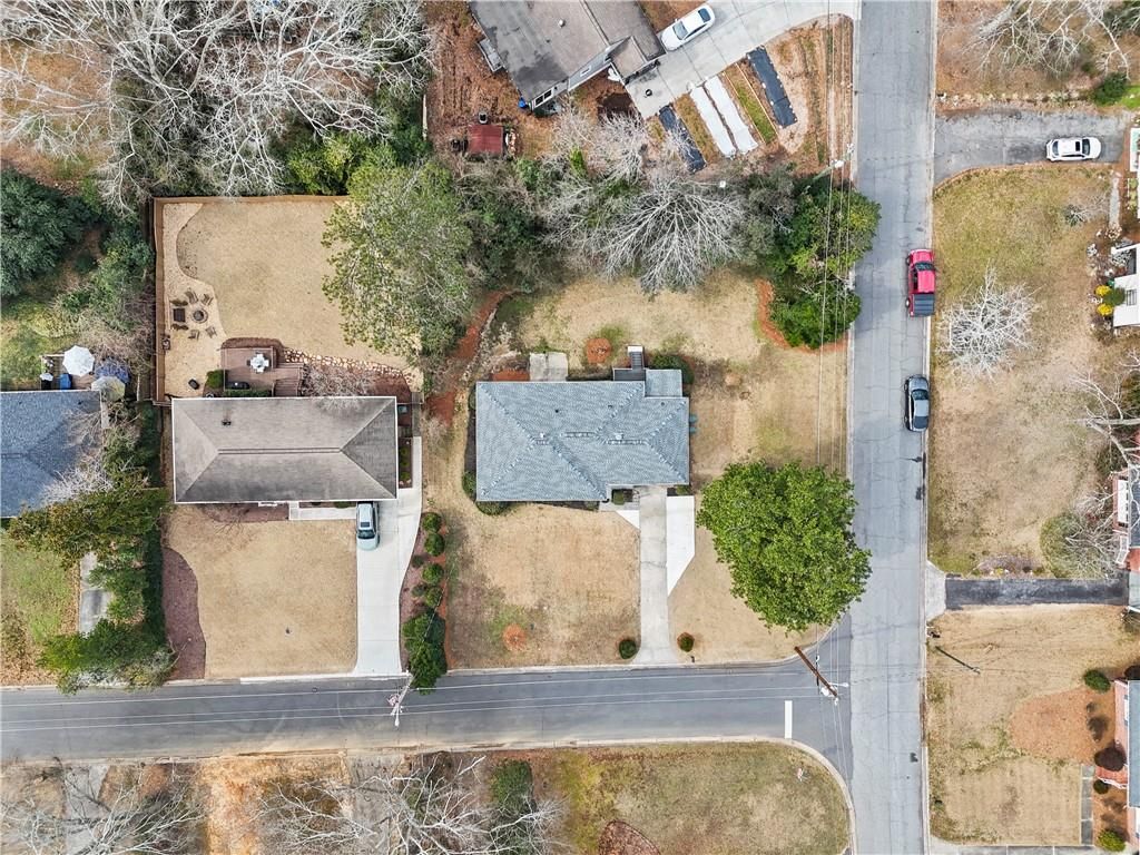 Image 7 of property listing at 134 Normandy SW Drive, Marietta, GA 30064