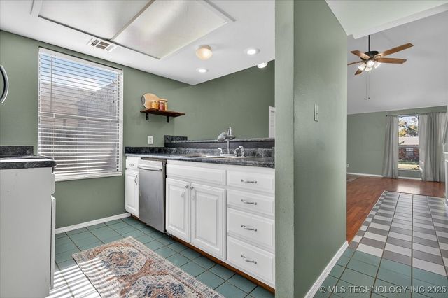 420 N Cummings Avenue, Bartlesville, OK 74006