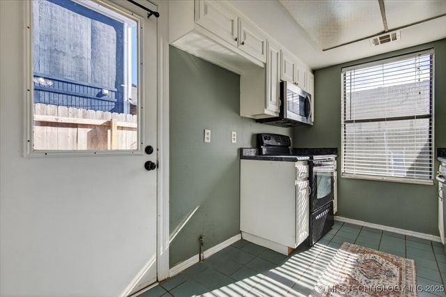 420 N Cummings Avenue, Bartlesville, OK 74006