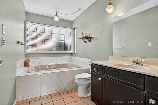 420 N Cummings Avenue, Bartlesville, OK 74006