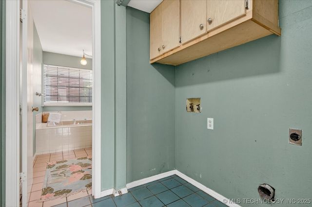 420 N Cummings Avenue, Bartlesville, OK 74006