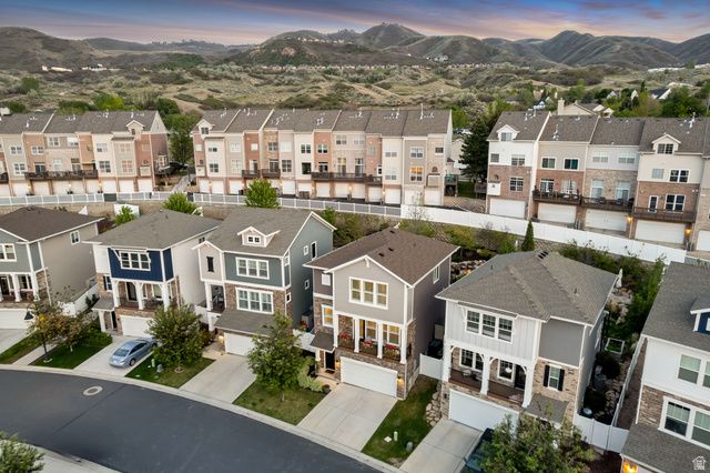 966 E DEER ARCH LN, Draper, UT 84020