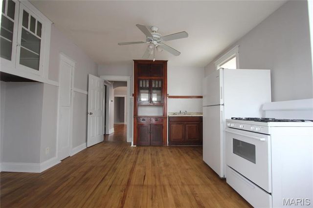 5422 Rhodes Avenue 2F, St Louis, MO 63109