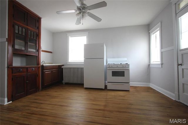 5422 Rhodes Avenue 2F, St Louis, MO 63109