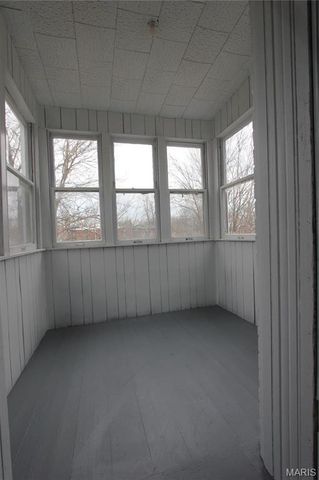 5422 Rhodes Avenue 2F, St Louis, MO 63109