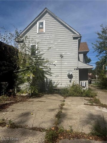 5806 Fleet Avenue, Cleveland, OH 44105