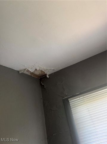 5806 Fleet Avenue, Cleveland, OH 44105