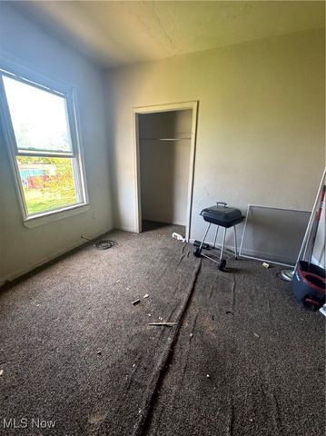 5806 Fleet Avenue, Cleveland, OH 44105