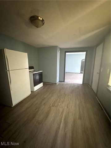 5806 Fleet Avenue, Cleveland, OH 44105