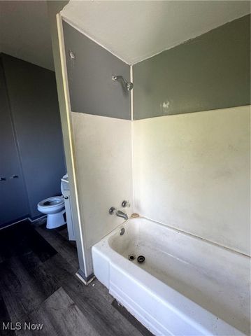 5806 Fleet Avenue, Cleveland, OH 44105