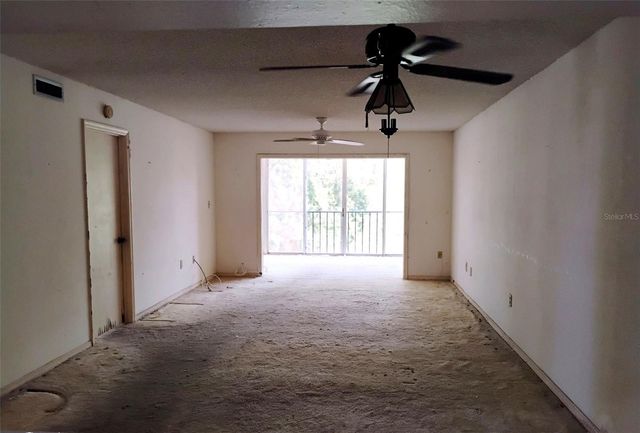 90 S HIGHLAND AVENUE 202, Tarpon Springs, FL 34689