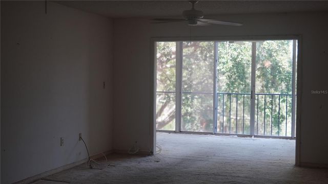 90 S HIGHLAND AVENUE 202, Tarpon Springs, FL 34689