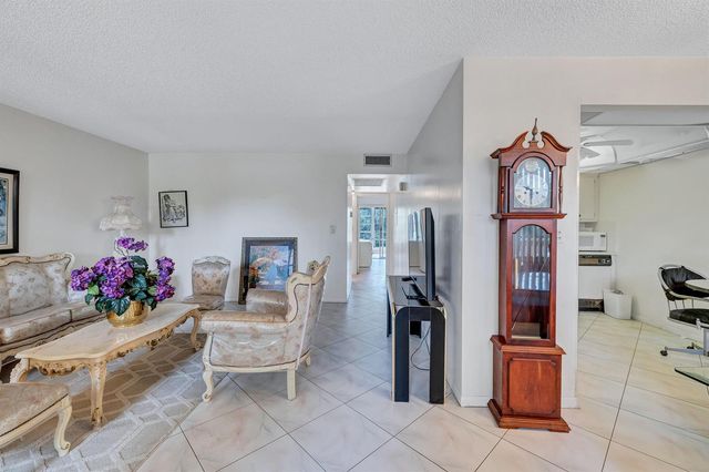 1902 Bermuda Circle L2, Coconut Creek, FL 33066