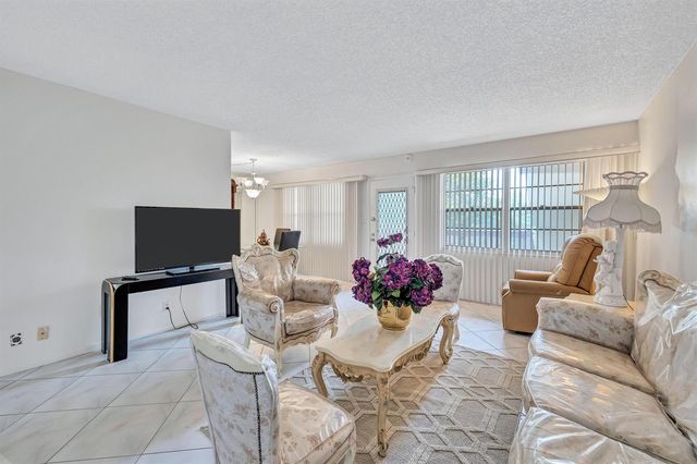 1902 Bermuda Circle L2, Coconut Creek, FL 33066