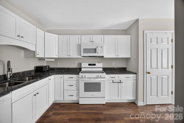 1330 Bayswater Drive, High Point, NC 27265