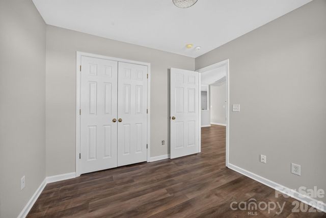 1330 Bayswater Drive, High Point, NC 27265