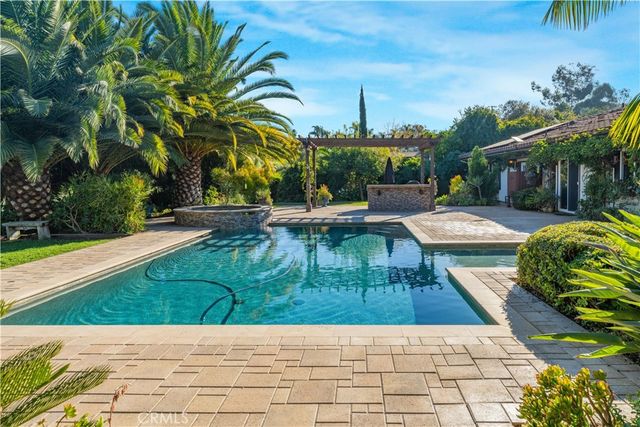 30415 Disney, Vista, CA 92084