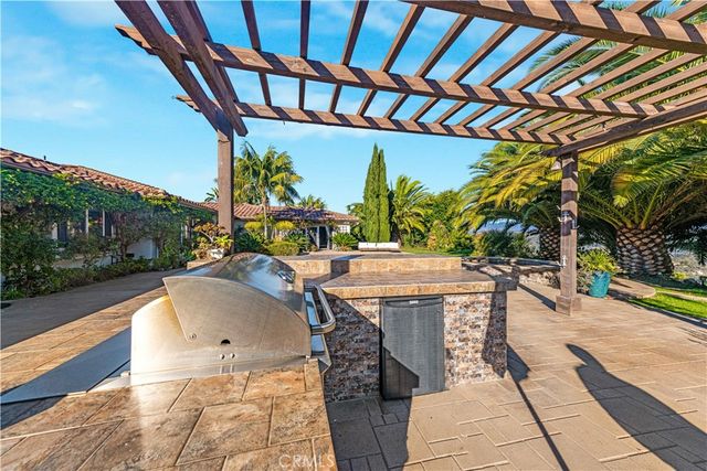 30415 Disney, Vista, CA 92084