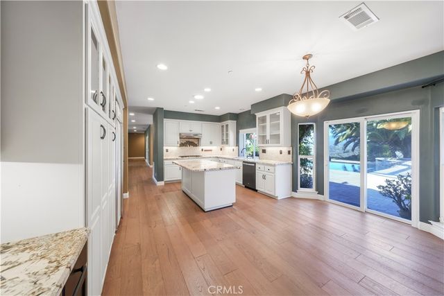 30415 Disney, Vista, CA 92084