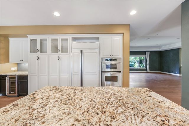 30415 Disney, Vista, CA 92084