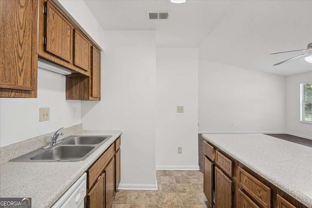 1205 Natchez Trace SW B, Marietta, GA 30008