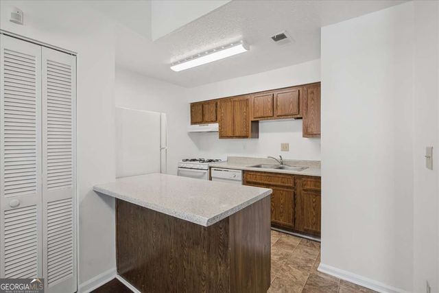 1205 Natchez Trace SW B, Marietta, GA 30008