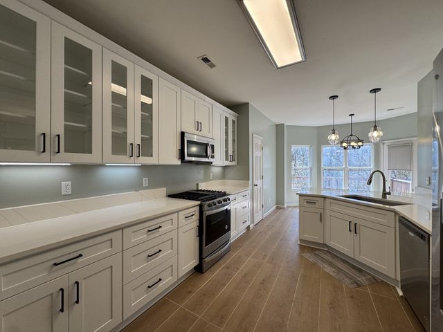 7145 Forrest Oaks Dr, Nashville, TN 37221
