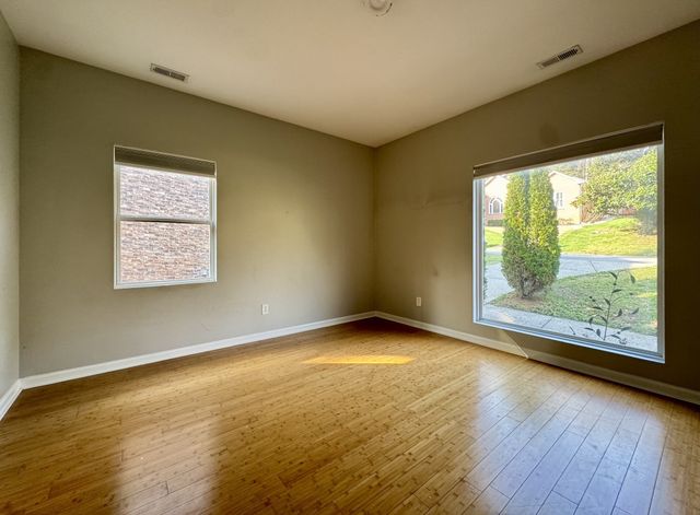 7145 Forrest Oaks Dr, Nashville, TN 37221