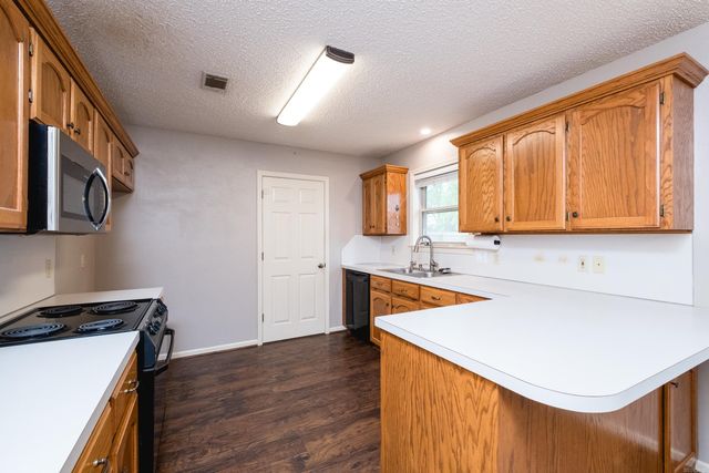 2460 Krysal Kreek Drive, Conway, AR 72032