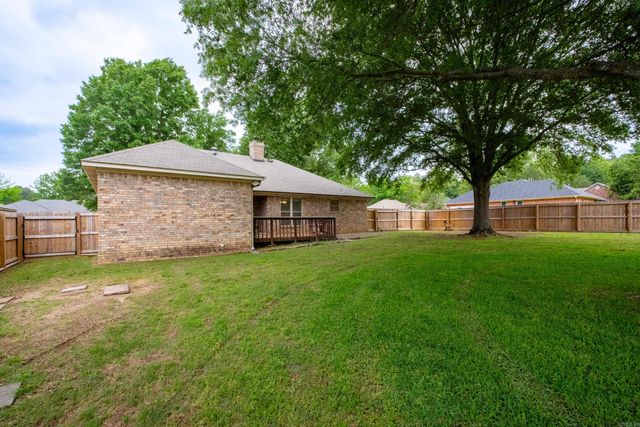 2460 Krysal Kreek Drive, Conway, AR 72032