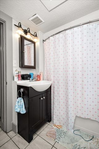 2502 E Hartson Ave, Spokane, WA 99202