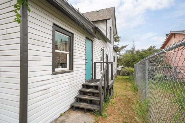 2502 E Hartson Ave, Spokane, WA 99202