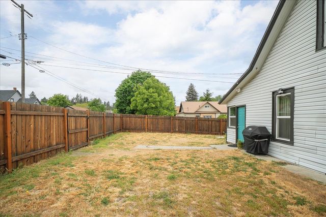 2502 E Hartson Ave, Spokane, WA 99202