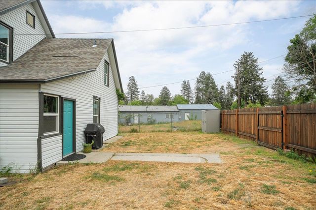 2502 E Hartson Ave, Spokane, WA 99202