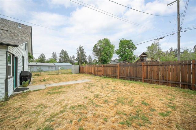 2502 E Hartson Ave, Spokane, WA 99202