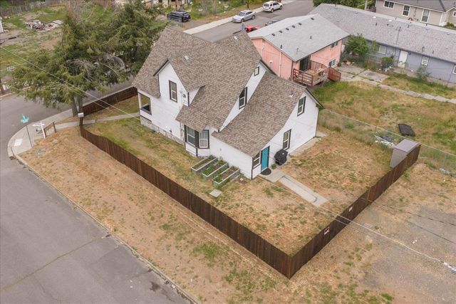 2502 E Hartson Ave, Spokane, WA 99202